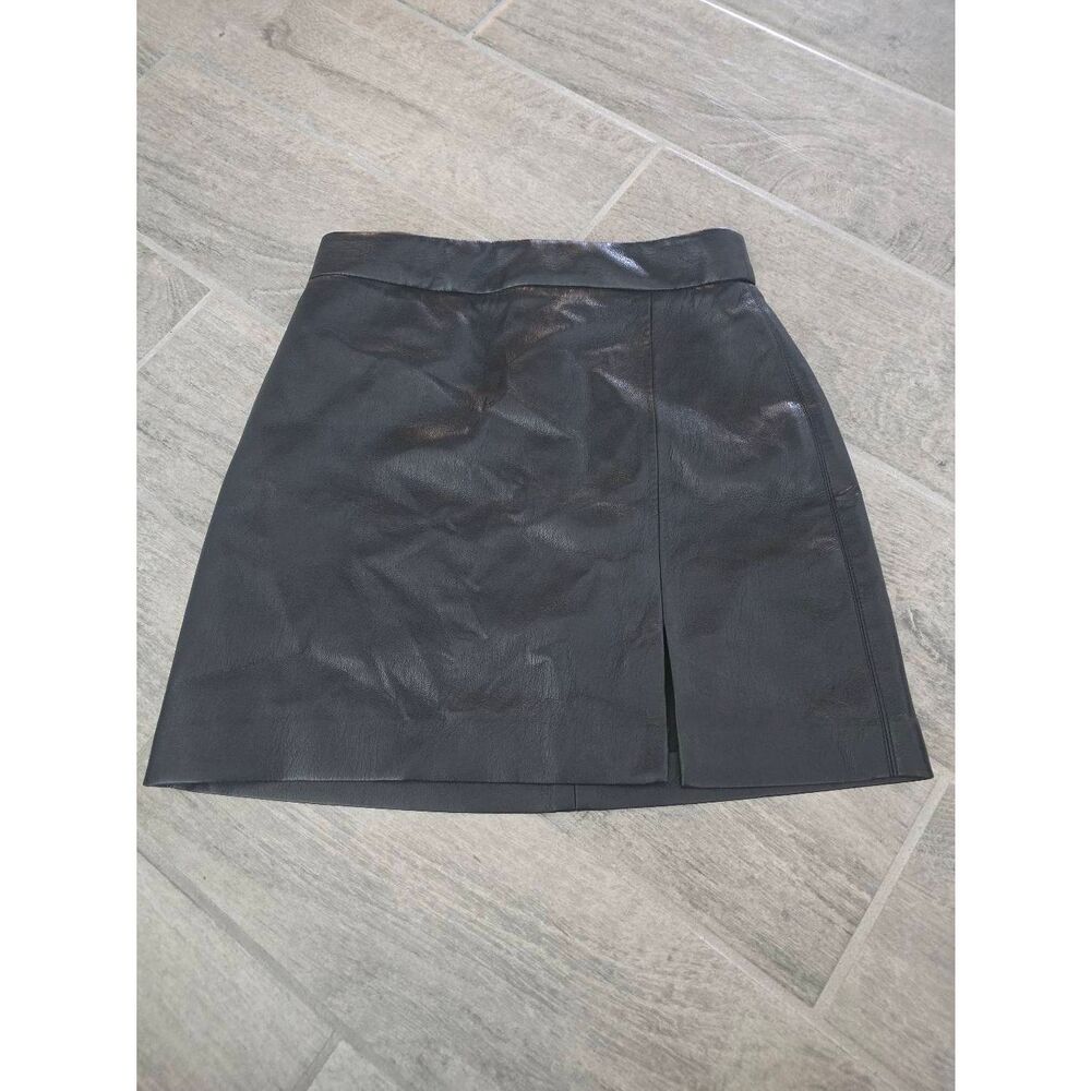 Women's Aritizia Wilfred Faux Vegan Leather Mini Skirt Black Size 2